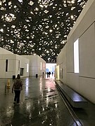 Visitors Louvre Abu Dhabi.jpg