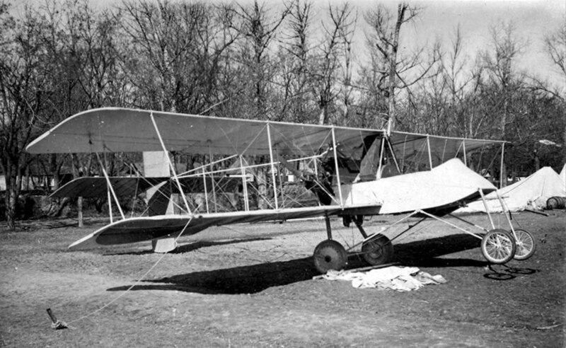 File:Voisin scout biplane tethered to the ground (8694217214) cropped.jpg