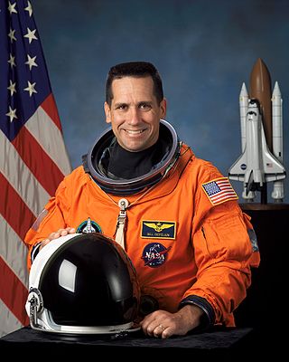 <span class="mw-page-title-main">William Oefelein</span> American astronaut (born 1965)