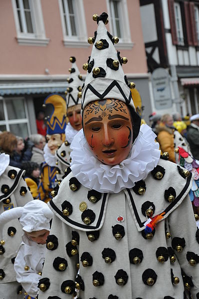 File:Wolfach Fasnet 2014Mo 09.jpg