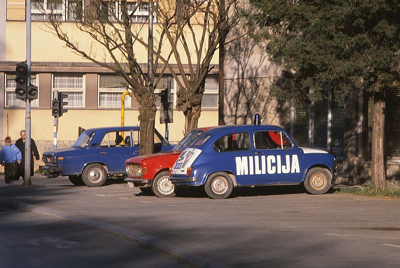 File:Zastava 750 or 850 of Milicija in Yugoslavia.jpg