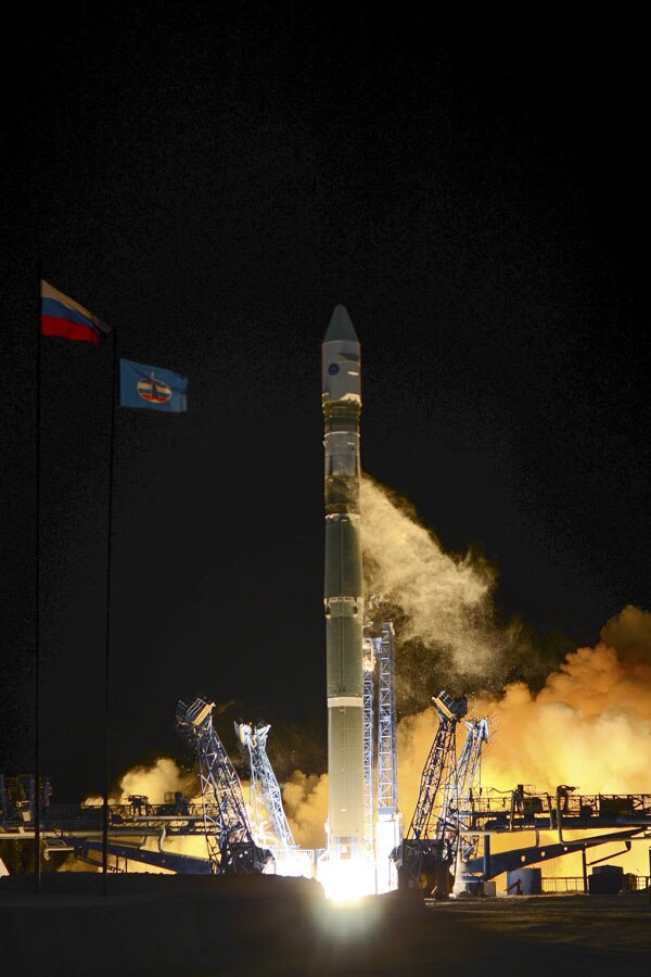 Launch of an Soyuz-2.1v carrying Kosmos 2525 military satellite on 28 March 2018.