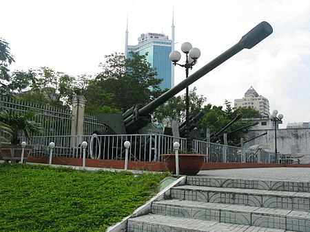 Tập tin:130 mm towed field gun M1954 (M-46).jpg