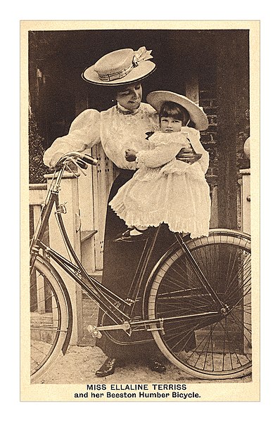 File:1907 Humber Bicycles postcard (9643701734).jpg