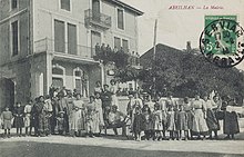 Abeilhan la mairie,1918, Archives départementales de l’Hérault, 2FICP 1128.