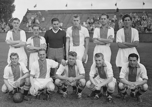 «Аякс» в первом туре чемпионата, 2 сентября 1951