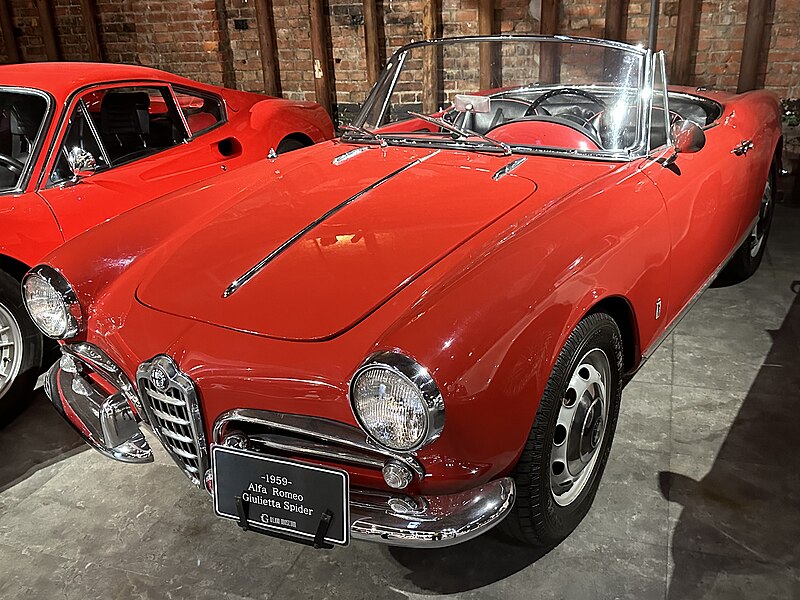 File:Alfa Romeo Giulietta Spider mid-year 1959.jpg