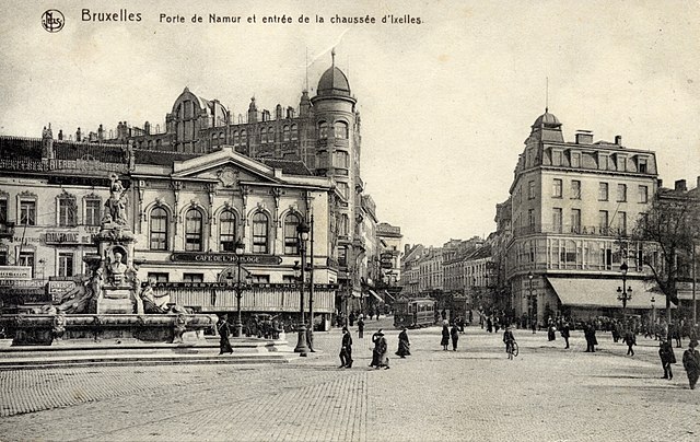 The Namur Gate and the Chaussée d'Ixelles/Elsensesteenweg, c. 1900