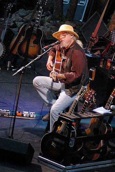 Guthrie performing during Alice's Restaurant Massacree 40th Anniversary tour in 2005