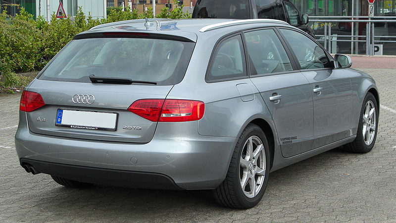 Datei:Audi A4 Avant 2.0 TDI (B8) rear 20100515.jpg