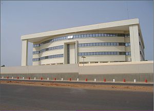 Banco Centra Da Guine Bissau.JPG