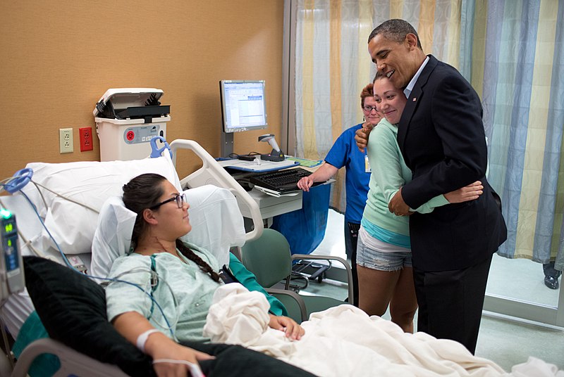 File:Barack Obama visiting victims of 2012 Aurora shooting.jpg