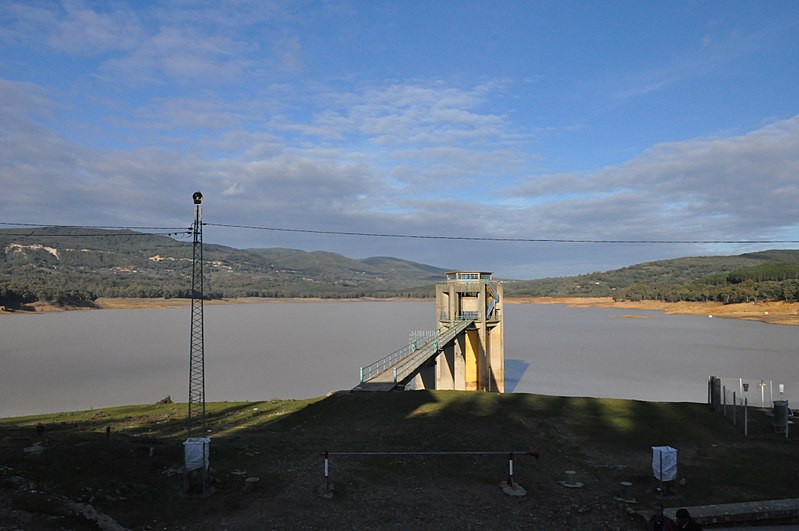 File:Barrage Beni Mtir 31.jpg