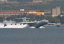 Beriev A-40 Gelendzhik 2Sept2004.jpg