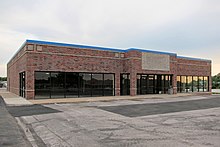 A Blockbuster store in the Midwest (2012) BlockBuster-Video-Store-Closed.jpg