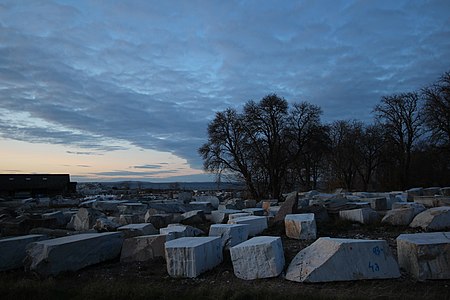 Borghamnskalksten vid brottet i Borghamn. Photograph: Einar Spetz