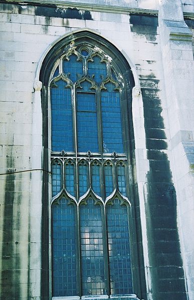 [Image: 387px-Brighton-StPeter-NaveWindow-01.jpg]