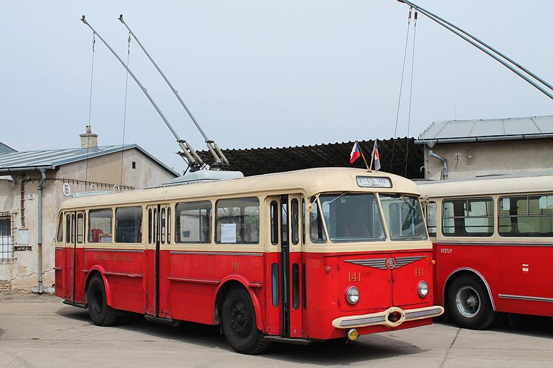 File:Brno, Řečkovice, depozitář TMB, DOD 2013, Škoda 8Tr (03).jpg