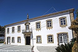 Câmara Municipal de Santa Marta de Penaguião - Portugal (8190994489).jpg