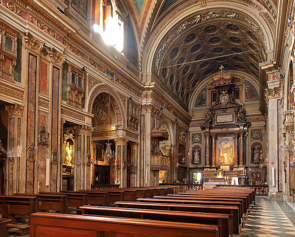 Intérieur de l'Eglise San Carlo Borromeo sur la place San Carlo à Turin - Photo de DDujany