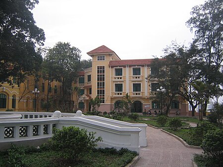 Tập tin:Chu Văn An High School, New Dormitory Site.jpg