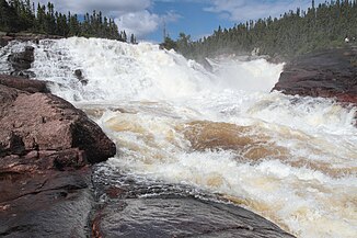 La Grosse Chute on the Rivière Manitou