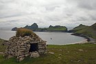 Un cleit en la bahía Village, construcción típica de la isla Hirta.