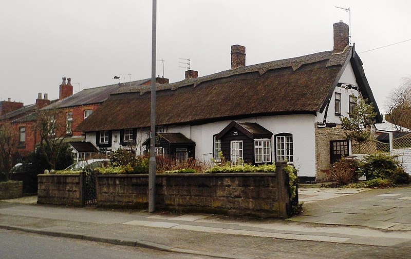 File:Cottages, Crow Lane East, Newton-le-Willows.jpg