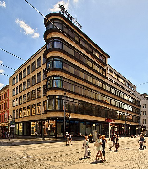 Erich Mendelsohn, Petersdorff Store, Wrocław
