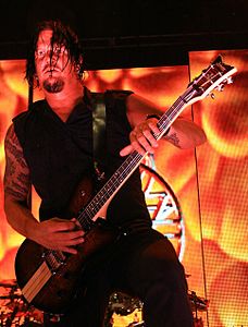 Dan Donegan Uproar Festival 2010.jpg