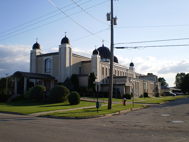 File:Dauphin. New Ukrainian Catholic Church.P5290108.jpg