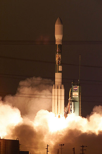 File:Delta II 7920-10 021113-O-9999G-004.jpg