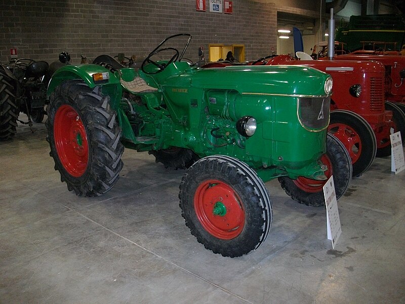 File:Deutz 40 L tractor - CO2v01-2203655.jpg