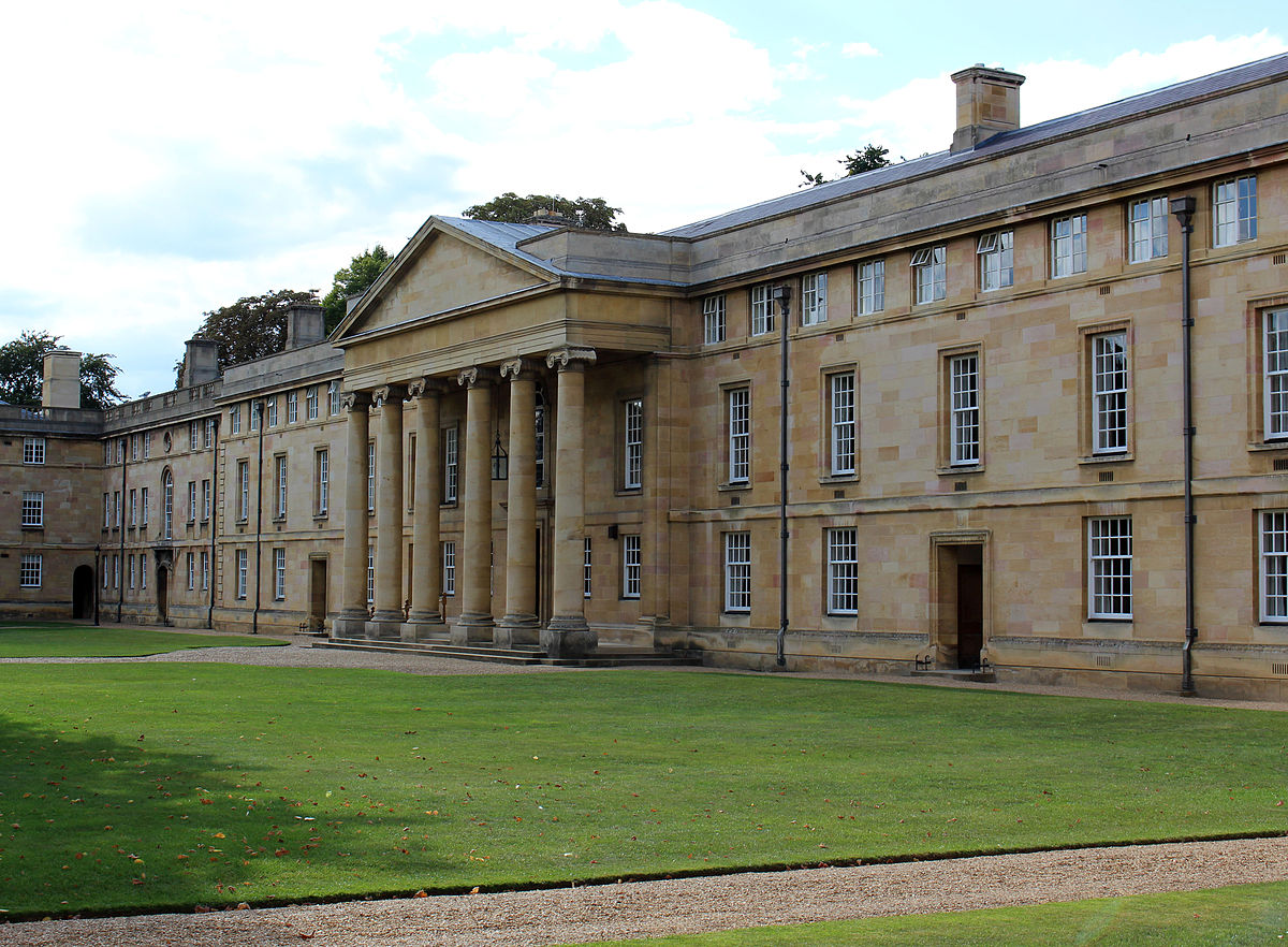 John cambridge. Хьюз Холл. Куинс-Холл. Hughes College Cambridge. Cambridge University, Hughes Hall.