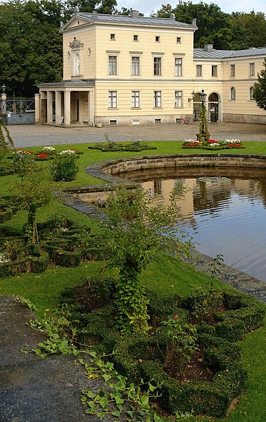 File:Dresden-Albrechtsberg-Pfoertnerhaus.jpg