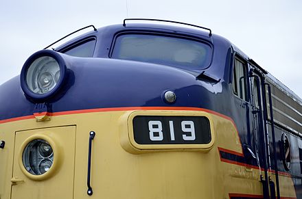 A Mars Light is mounted in the lower lamp housing on this EMD F7 diesel locomotive. More detail can be seen at high resolution. EMD F7A locomotive.jpg