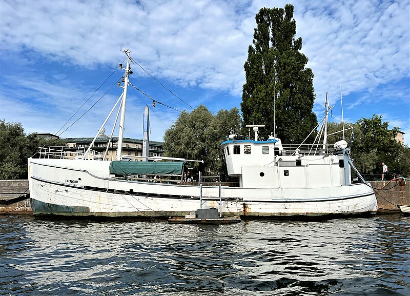 File:Ekefjord 01 Hammarby sjöstad Norra Hammarbyhamnen Stockholm September 2023.jpg