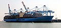 The Elly Mærsk, here at Zeebrugge port, currently one of the world's largest container vessels (De Elly Mærsk, één van de grootste containerschepen ter wereld, in het Albert II-dok in de Zeebrugse voorhaven)
