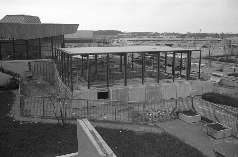 File:Erweiterungsbau Schwimmhalle im Olympiazentrum Schilksee (Kiel 65.429).jpg