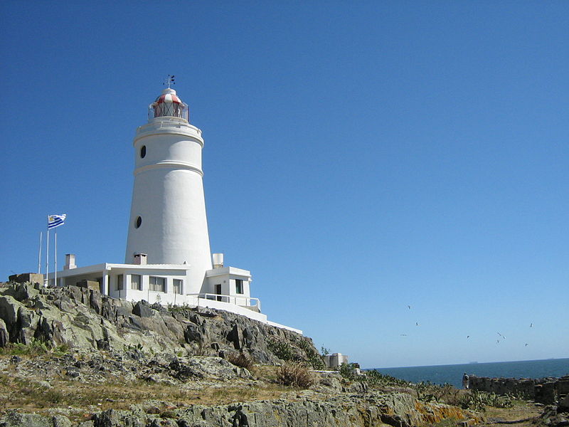 File:Faro la Isla de Flores.jpg