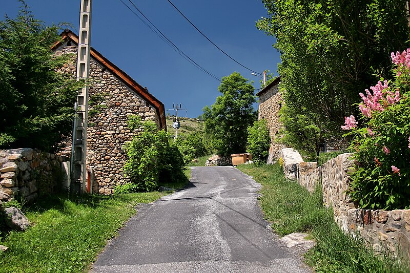 File:Feners - panoramio.jpg