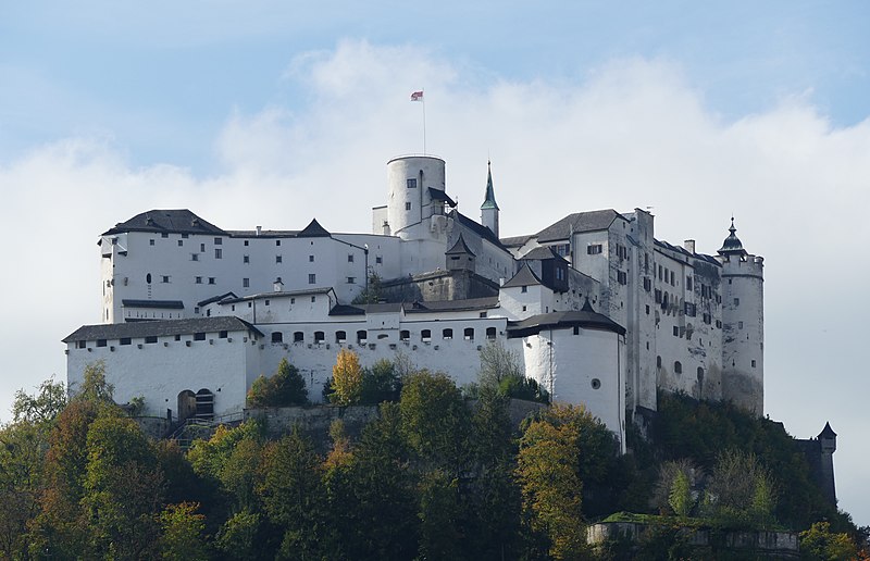 File:Festung Hohensalzburg von Nordost.jpg