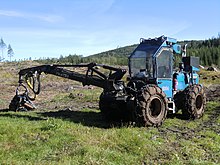 Small 4-wheeled Rottne harvester Gallringsmaskin.jpg