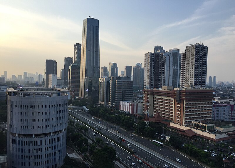 File:Gatot Subroto (Gatsu) - Jakarta.jpg