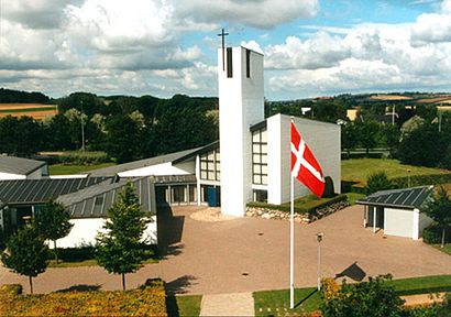 Sådan kommer du til Gistrup Kirke med offentlig transport – Om stedet