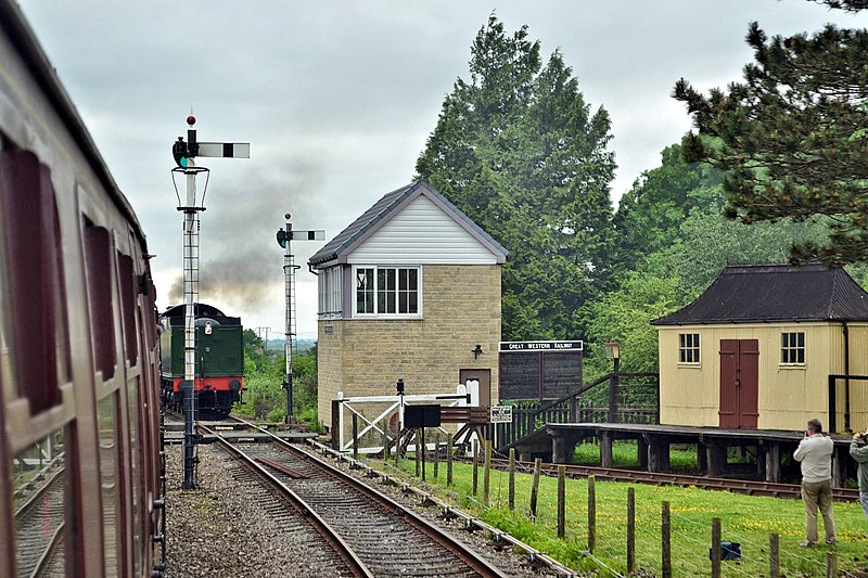 File:Gloucestershire Warwickshire Railway (GWR) (25341589757).jpg