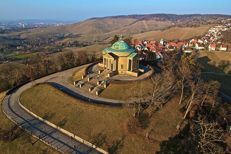 File:Grabkapelle Württemberg.JPG