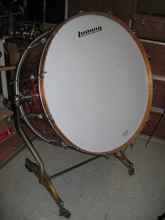 Bass drum - WikipediaBass drum - Wikipedia  