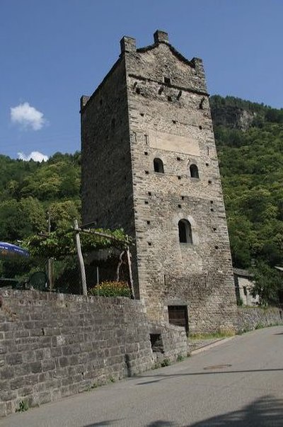 Torre Fiorenzana, a medieval tower in Grono