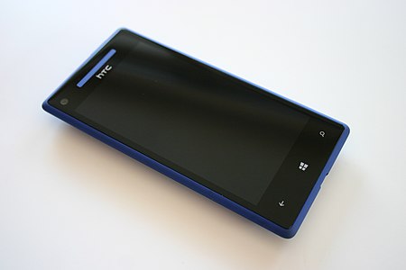 HTC Windows Phone 8X (8315233001).jpg